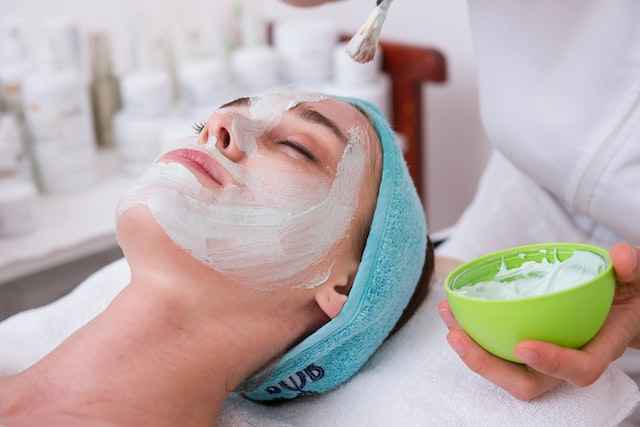 Hydra Facial